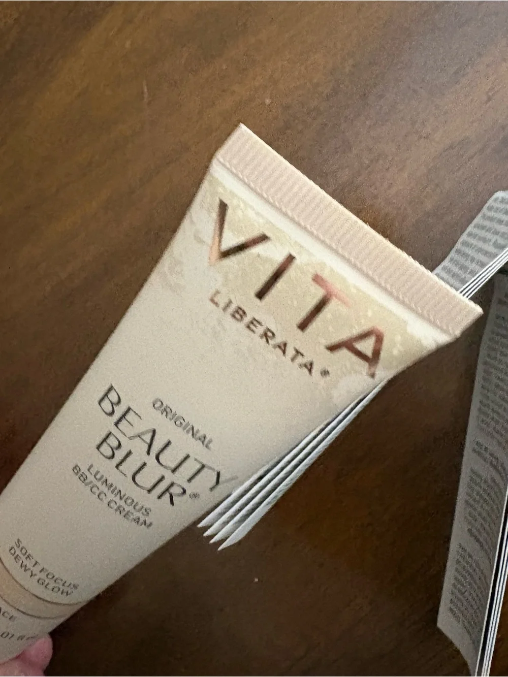 Beauty Blur Luminous BB/CC Cream - Light (Cream) New Vita Liberata